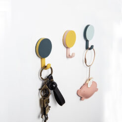 Móc Dán Tường Xoay 360 Độ, Móc Treo Tường Đa Năng, Nhỏ Gọn, Tiện Dụng Treo Đồ Trong Gia Đình, TakyShop 2231 8 8 12